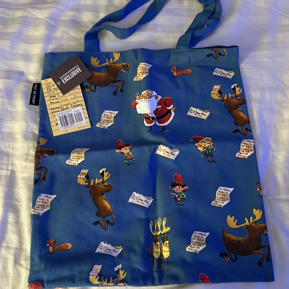 Barnes & Noble Xmas tote